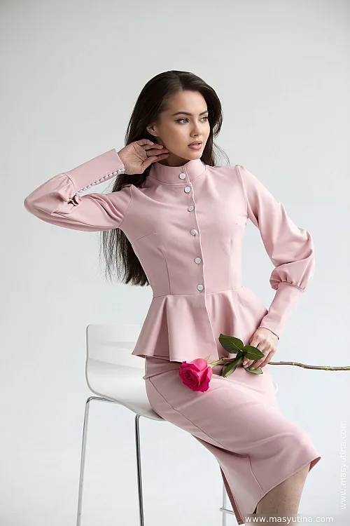 Костюм "Изящное искусство" розовый